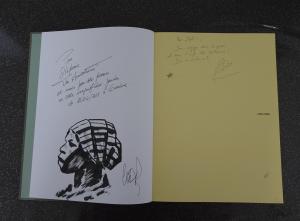   - Cinq branches de coton noir